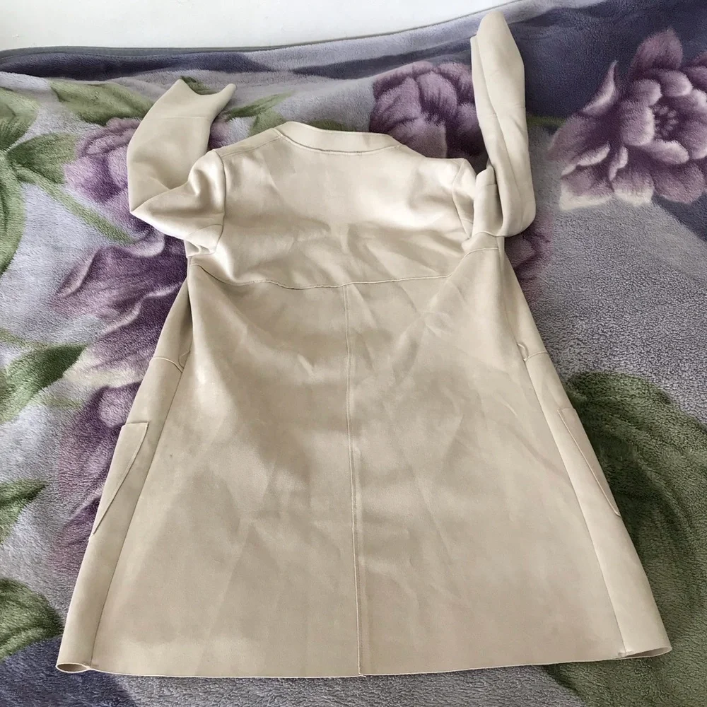 H&M Women’s Faux Suede Coat 🧥 - Picture 4 of 14